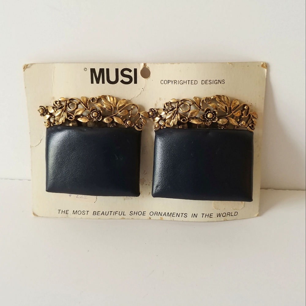 Vintage MUSI Gold Tone and Dark Blue Shoe Ornaments Shoe Clips